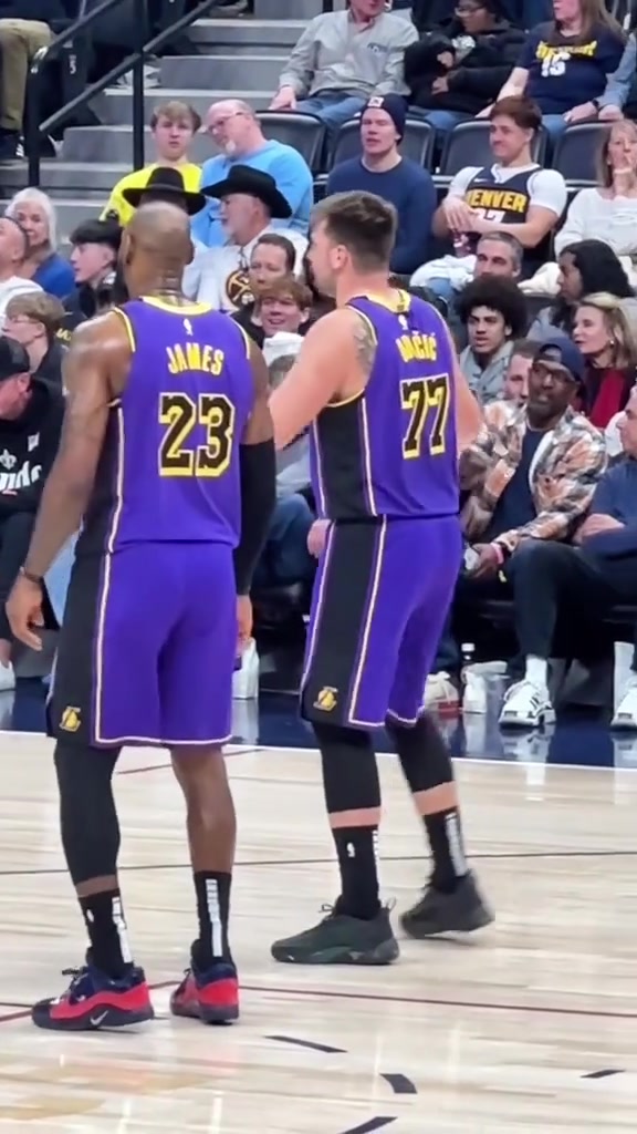 湖人：集齊了兩個時代的王牌，打個100分不過分吧？